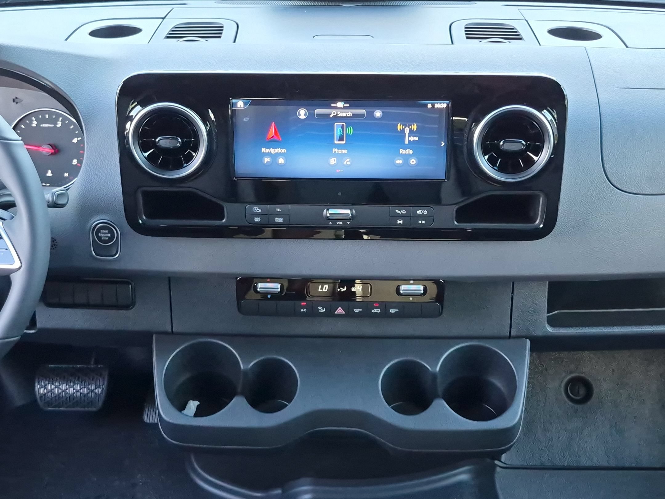New 2026 Mercedes-Benz Sprinter 2500 image 23
