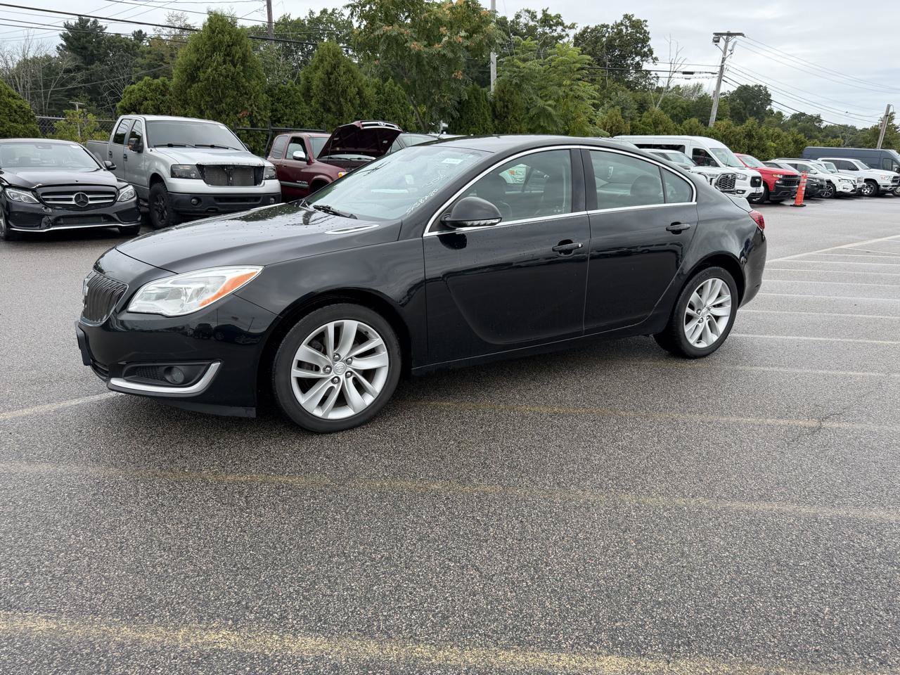 Used 2016 Buick Regal AWD image 1