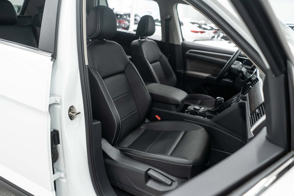 Used 2023 Volkswagen Atlas SE w/ Panoramic Sunroof Package AWD/4WD image 10