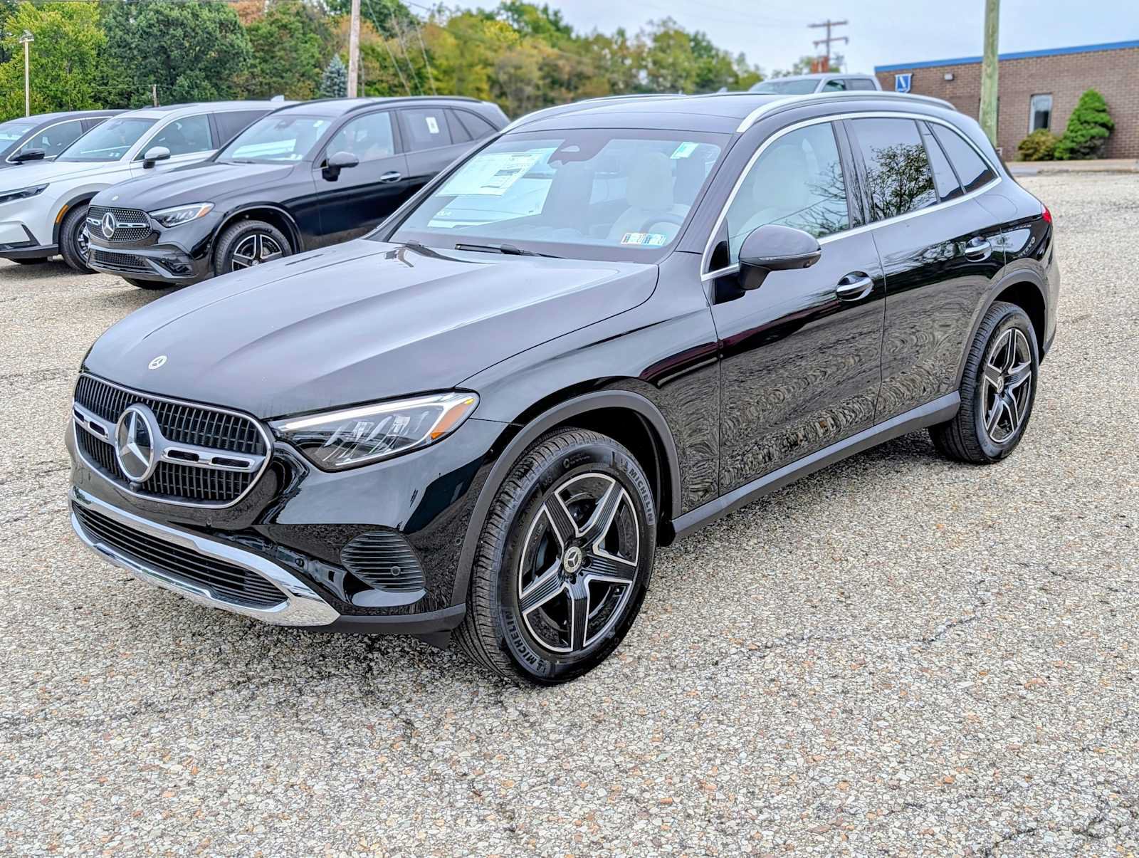 New 2027 Mercedes-Benz GLC 300 4MATIC image 1