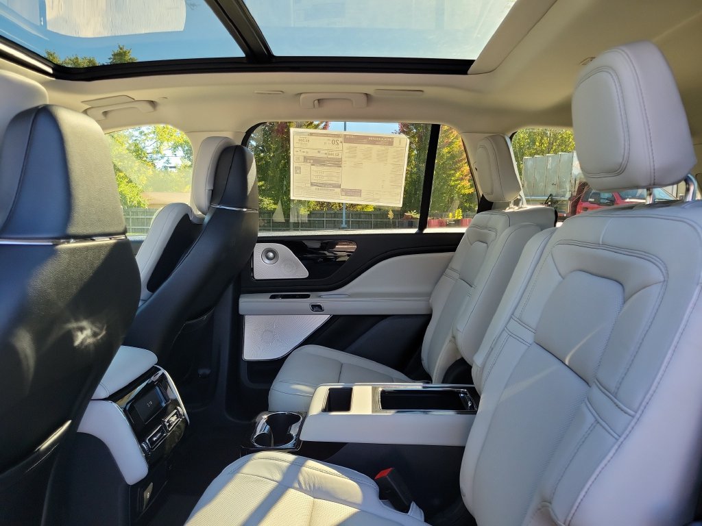 New 2027 Lincoln Aviator Reserve AWD/4WD image 14