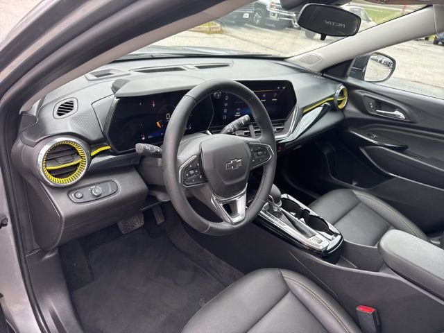 Used 2024 Chevrolet Trax ACTIV w/ Sunroof Package FWD image 55