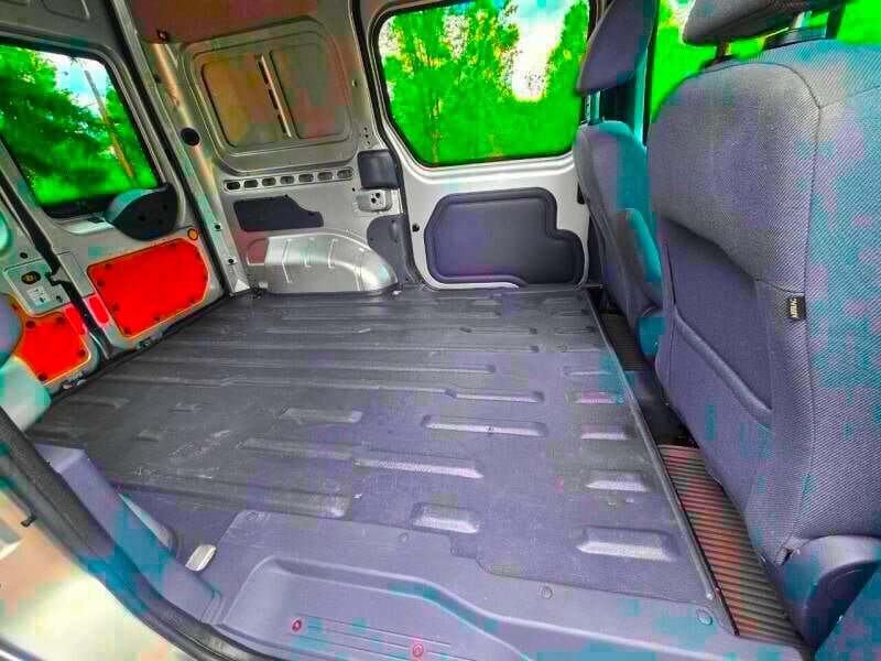 Used 2013 Ford Transit Connect XLT image 23