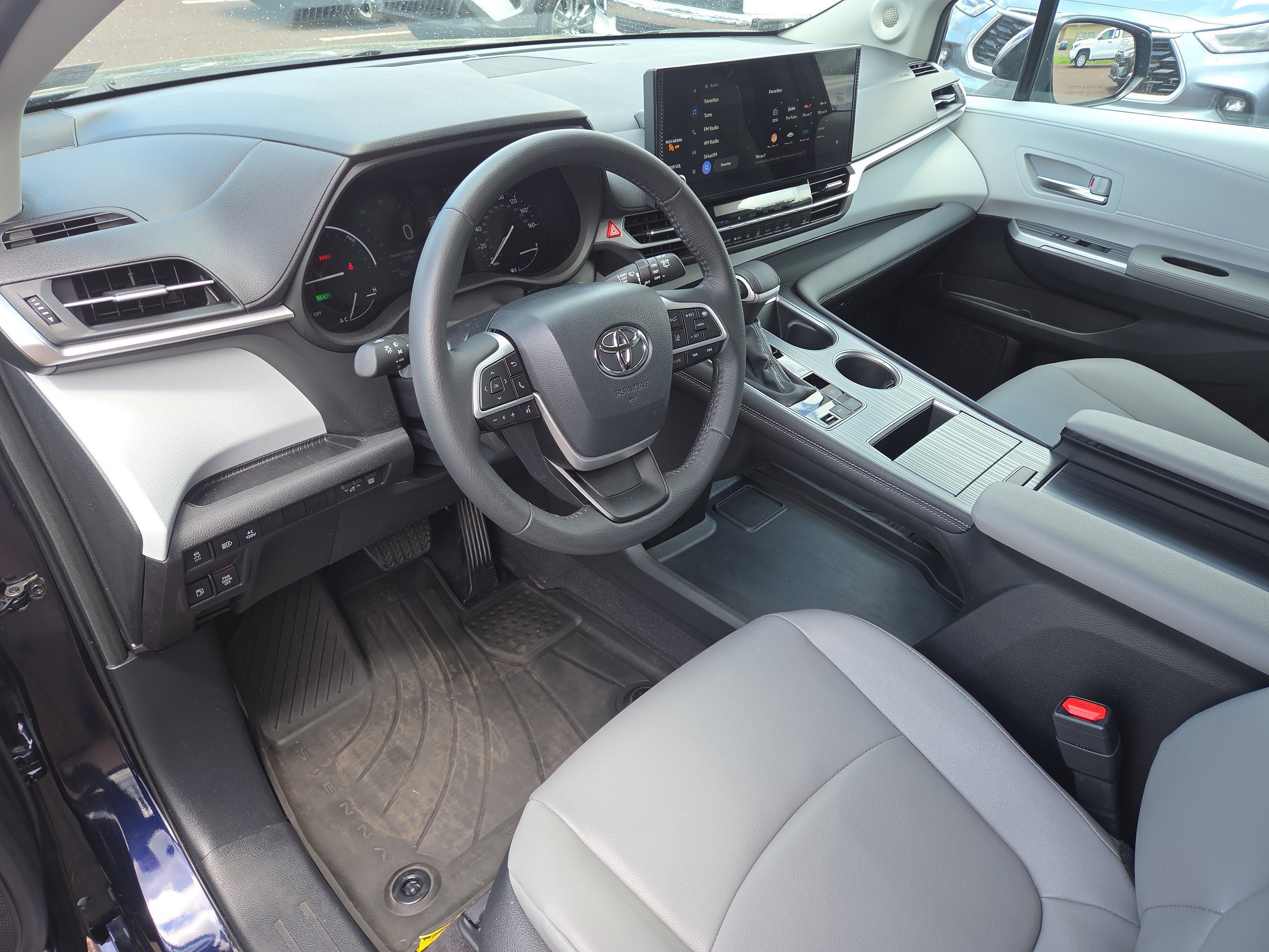 Certified 2025 Toyota Sienna XLE w/ XLE Plus Package AWD/4WD image 15