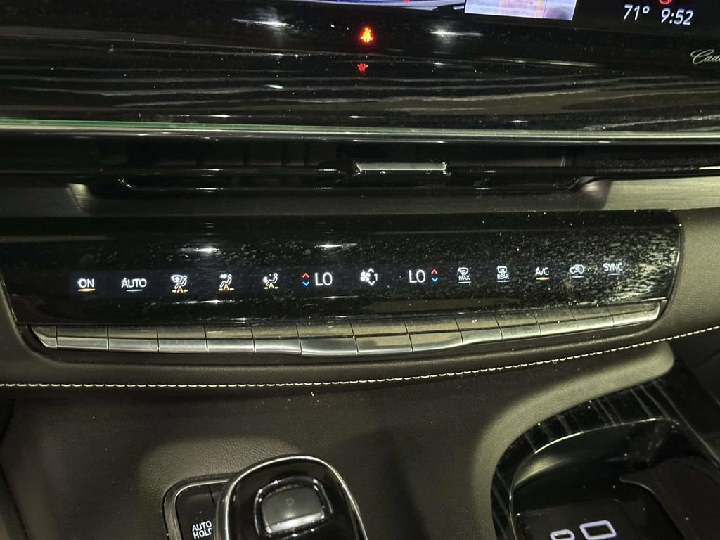 Used 2022 Cadillac Escalade ESV Sport w/ Touring Package AWD/4WD image 27