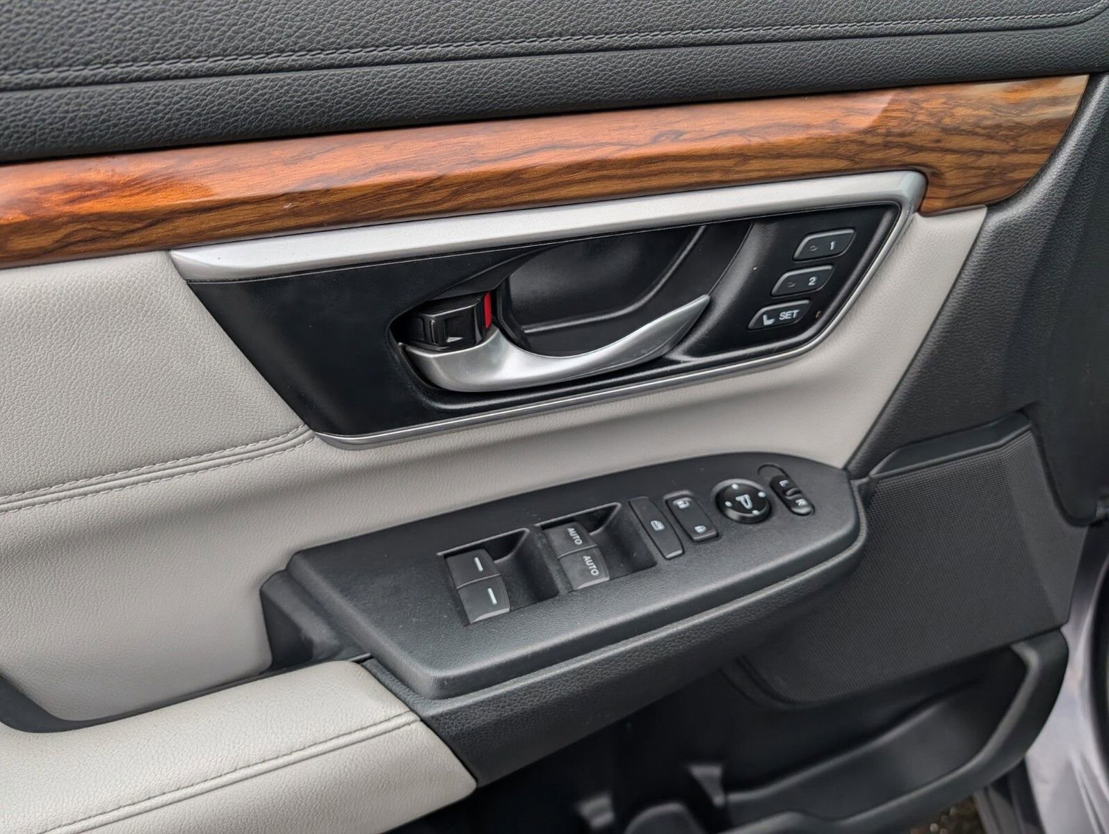 Used 2019 Honda CR-V EX-L image 24