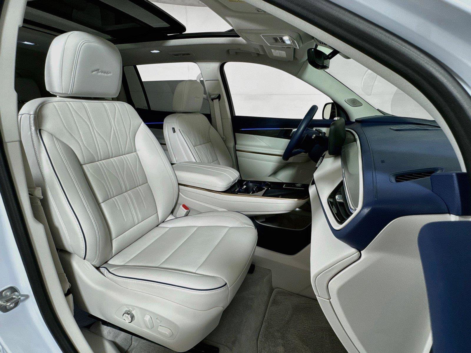 Certified 2026 Buick Enclave Avenir w/ Super Cruise Package FWD image 29