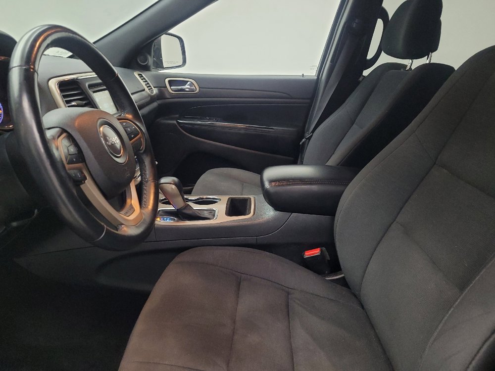 Used 2017 Jeep Grand Cherokee Laredo w/ Quick Order Package 23E image 17