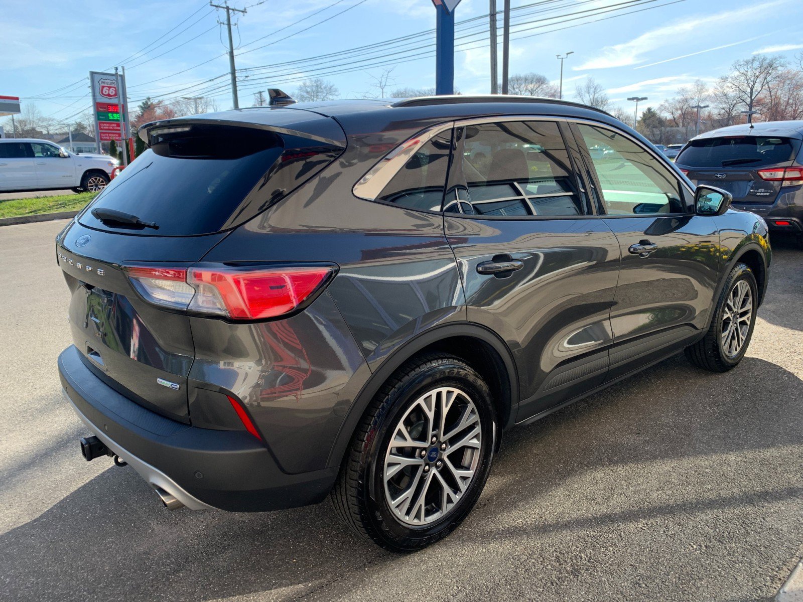 Used 2020 Ford Escape SEL image 7
