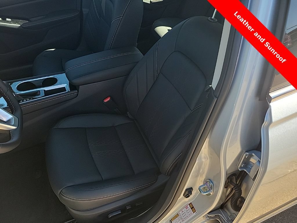 New 2025 Nissan Altima 2.5 SR w/ SR Premium Package FWD image 18
