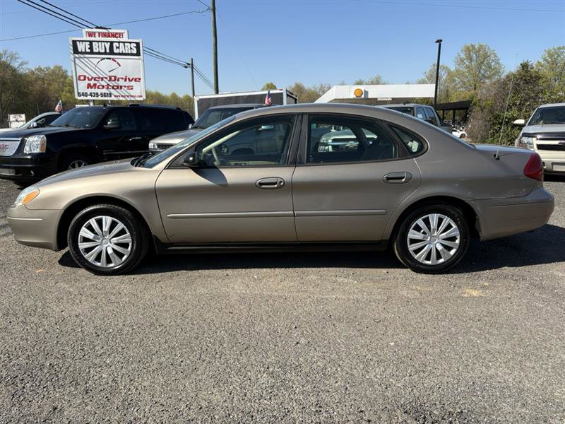 Used 2003 Ford Taurus LX image 2