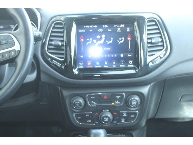 Used 2021 Jeep Compass Limited w/ Elite Interior Group image 17