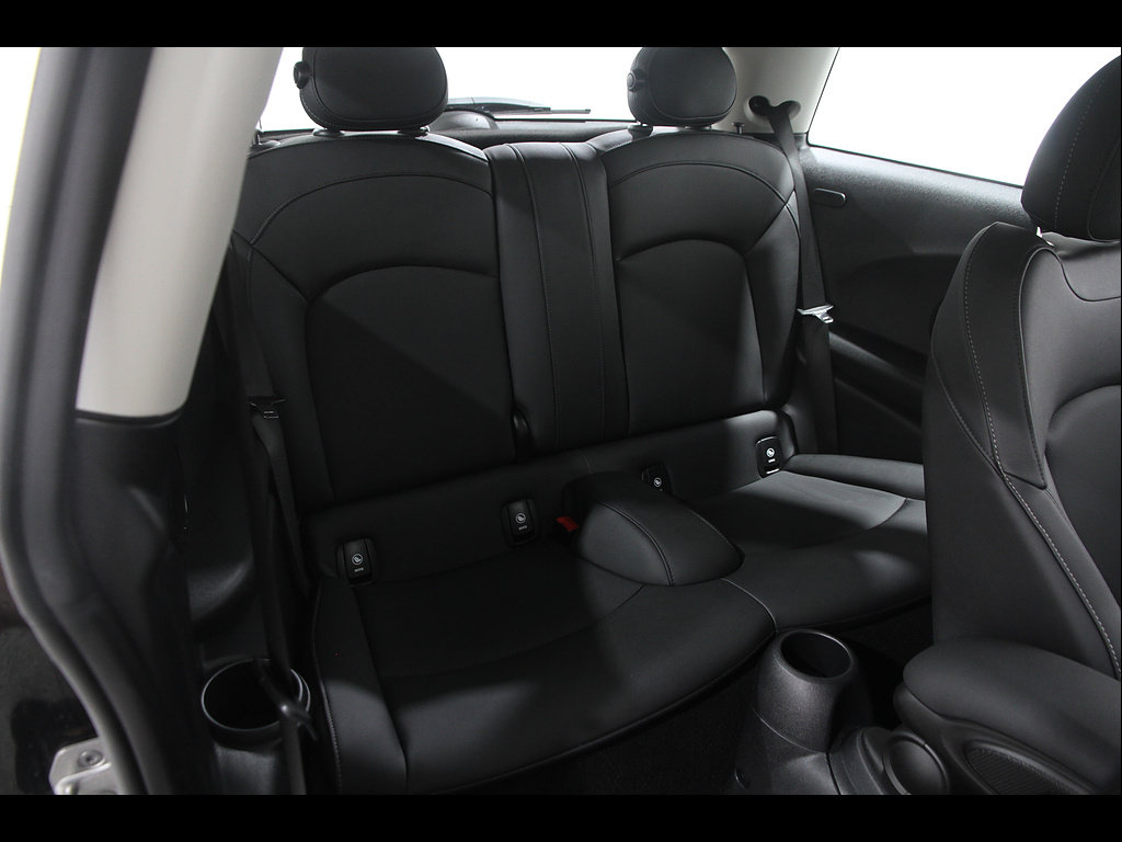 Used 2024 MINI Cooper S FWD image 17