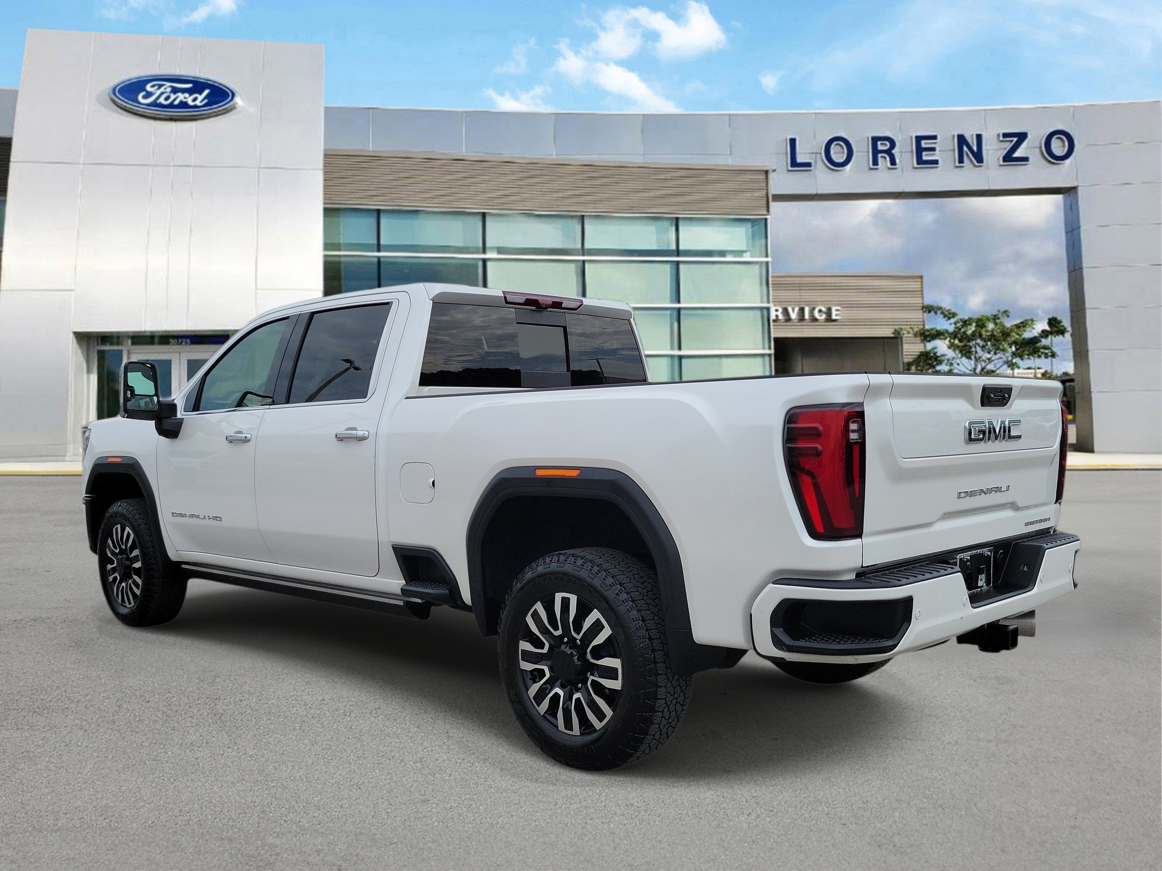 Used 2025 GMC Sierra 2500 Denali Ultimate AWD/4WD image 7