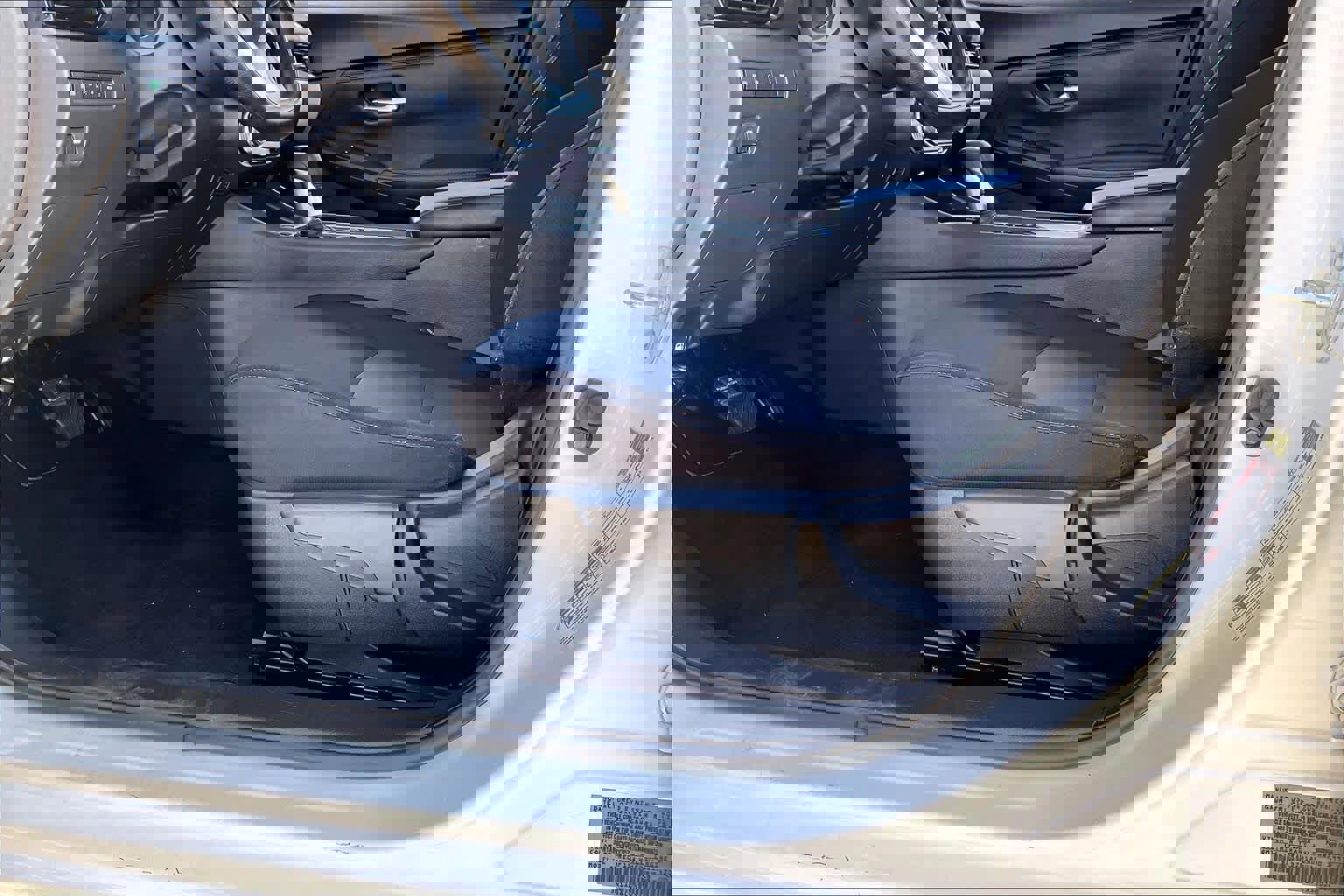 Used 2024 Nissan Sentra SV image 37