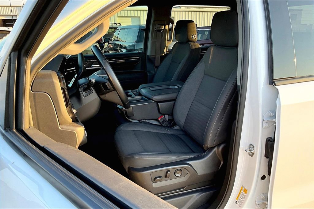 Used 2024 GMC Sierra 1500 Elevation image 32