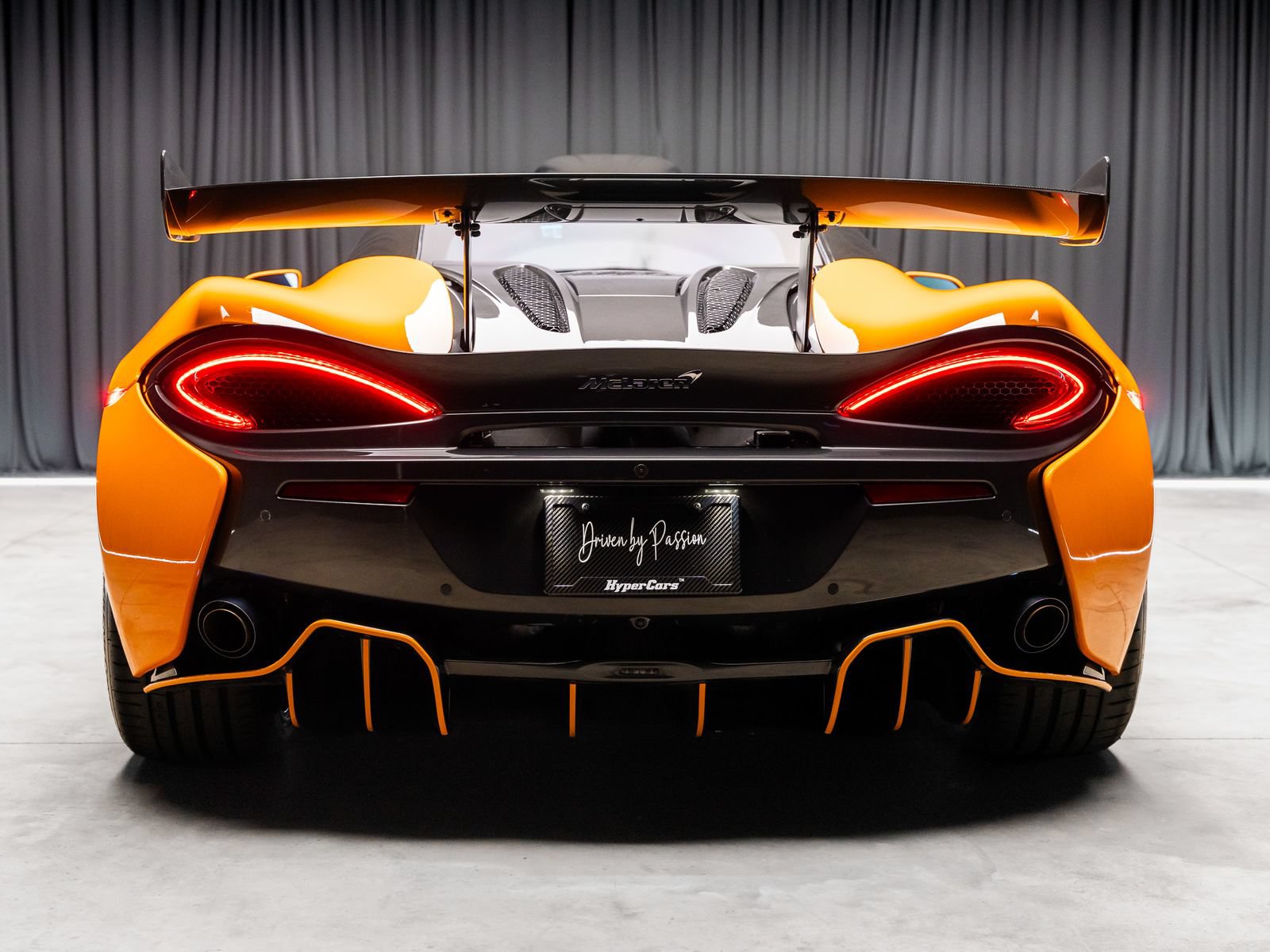 Used 2020 McLaren 620R RWD image 38