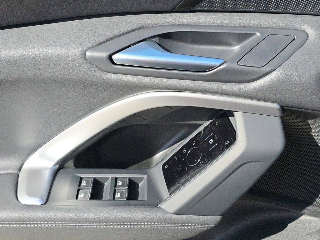 New 2025 Audi Q5 Premium image 19