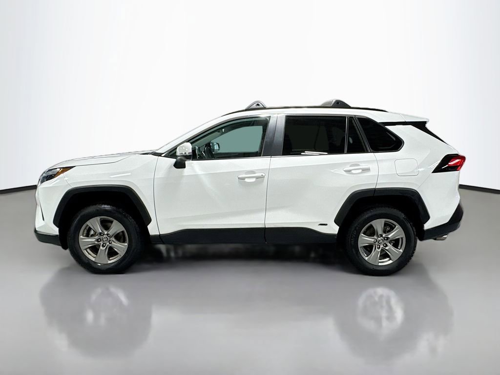 Used 2024 Toyota RAV4 LE AWD/4WD image 10