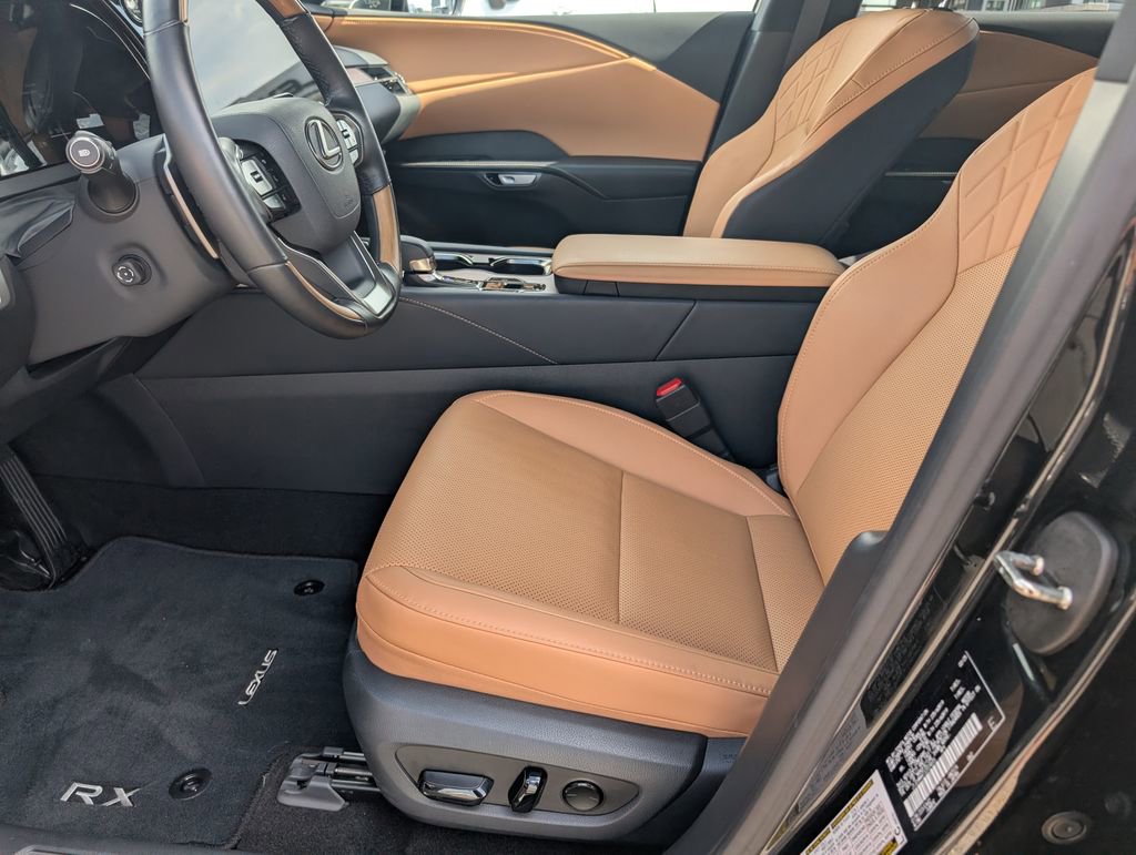 Used 2025 Lexus RX 350 Premium w/ Accessory Package (Z1) FWD image 12