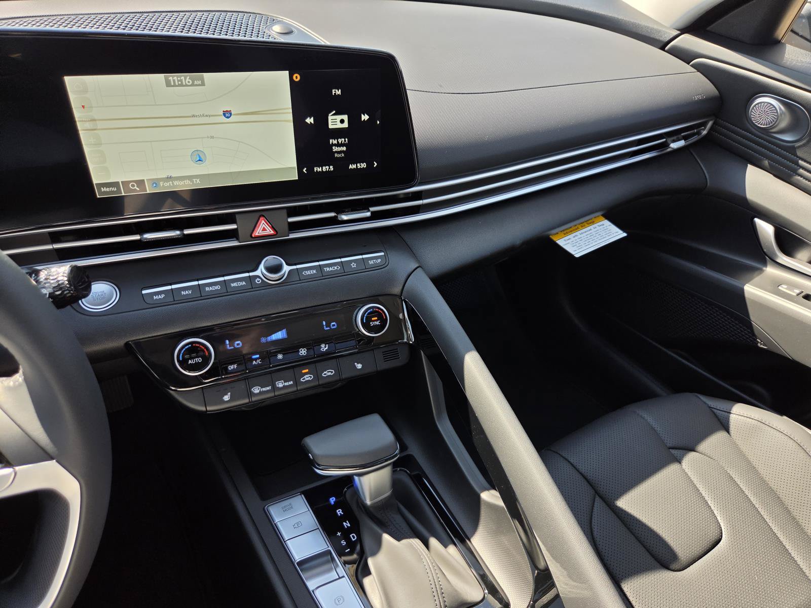 New 2026 Hyundai Elantra Limited FWD image 18