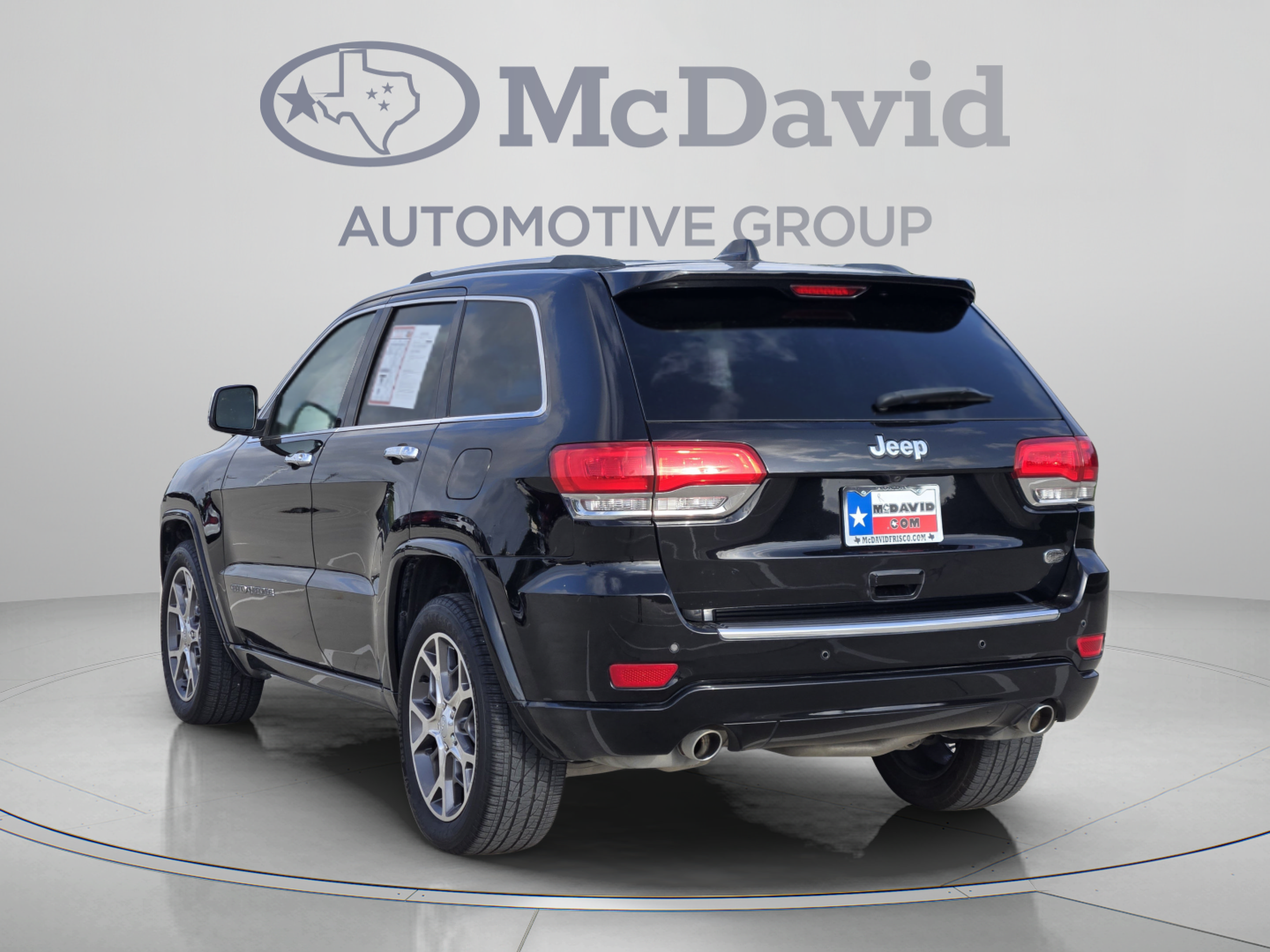 Used 2020 Jeep Grand Cherokee Overland RWD image 4