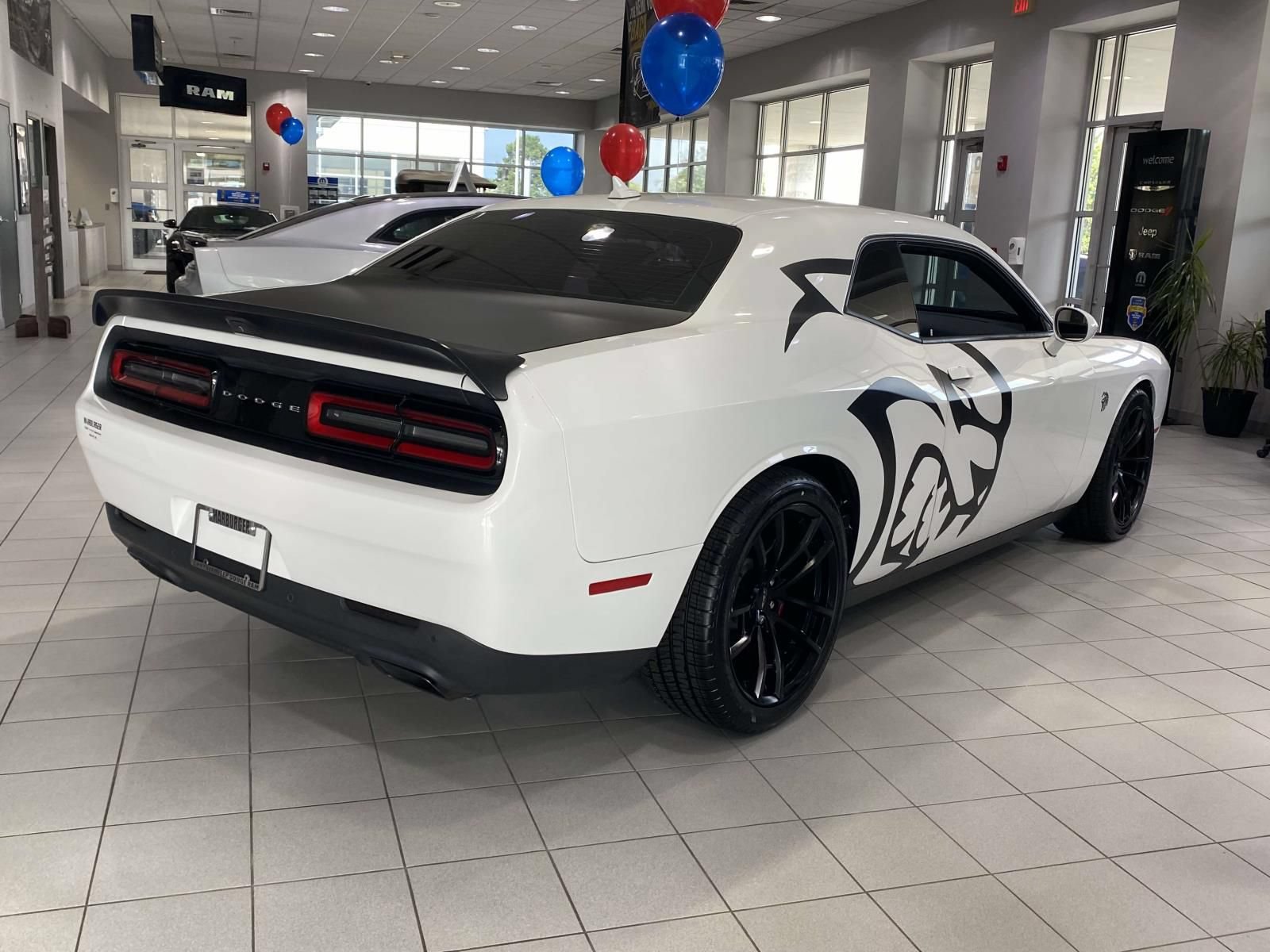 Used 2023 Dodge Challenger SRT Hellcat RWD image 7