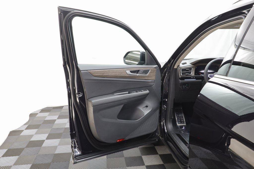 New 2026 Volkswagen Atlas SEL Premium R-Line image 5