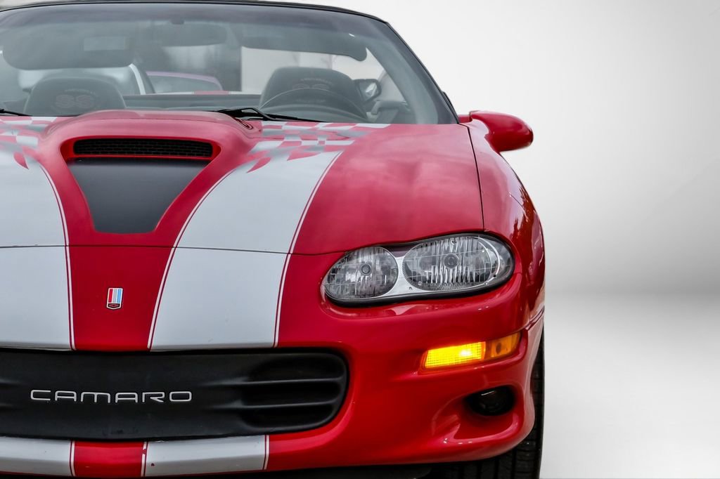 Used 2002 Chevrolet Camaro Z28 w/ SS Performance/Appearance Pkg RWD image 39