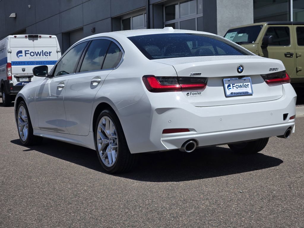 Used 2025 BMW 330i xDrive Sedan AWD/4WD image 3