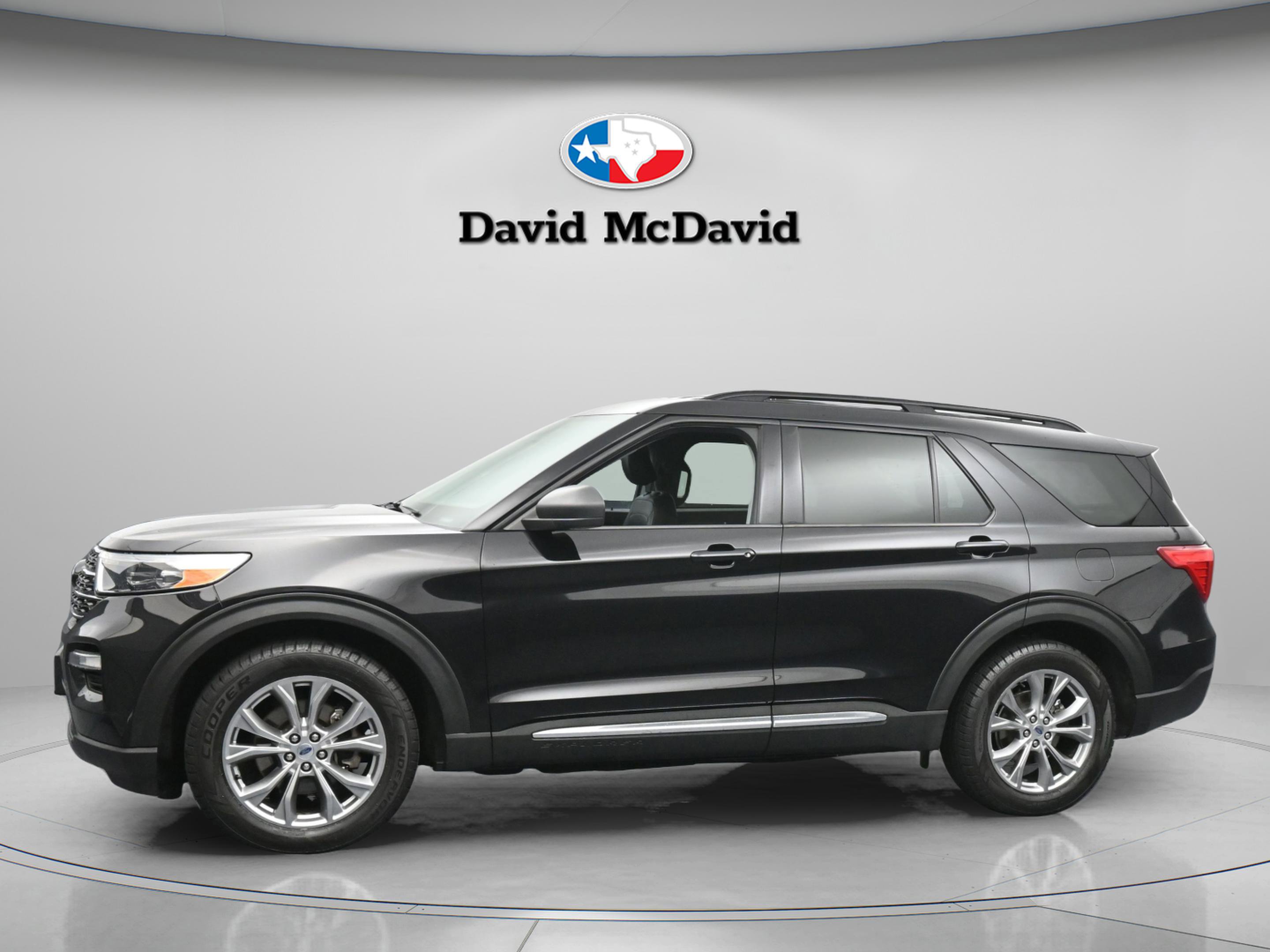 Used 2021 Ford Explorer XLT w/ Equipment Group 202A RWD image 5