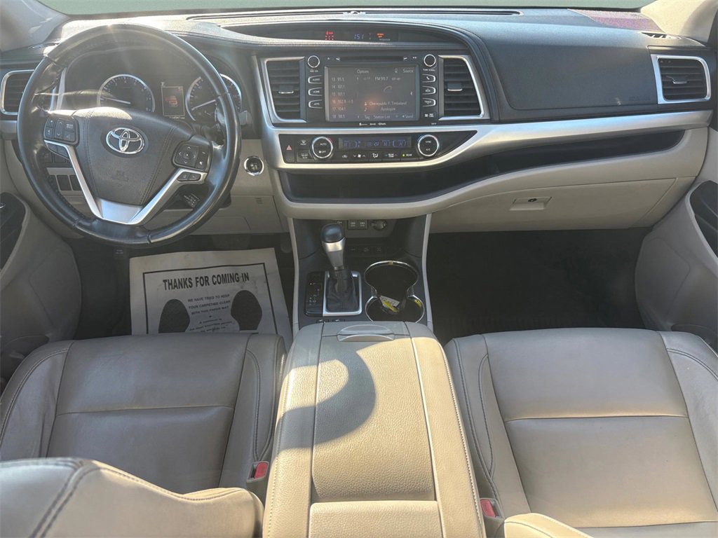 Used 2018 Toyota Highlander XLE image 13