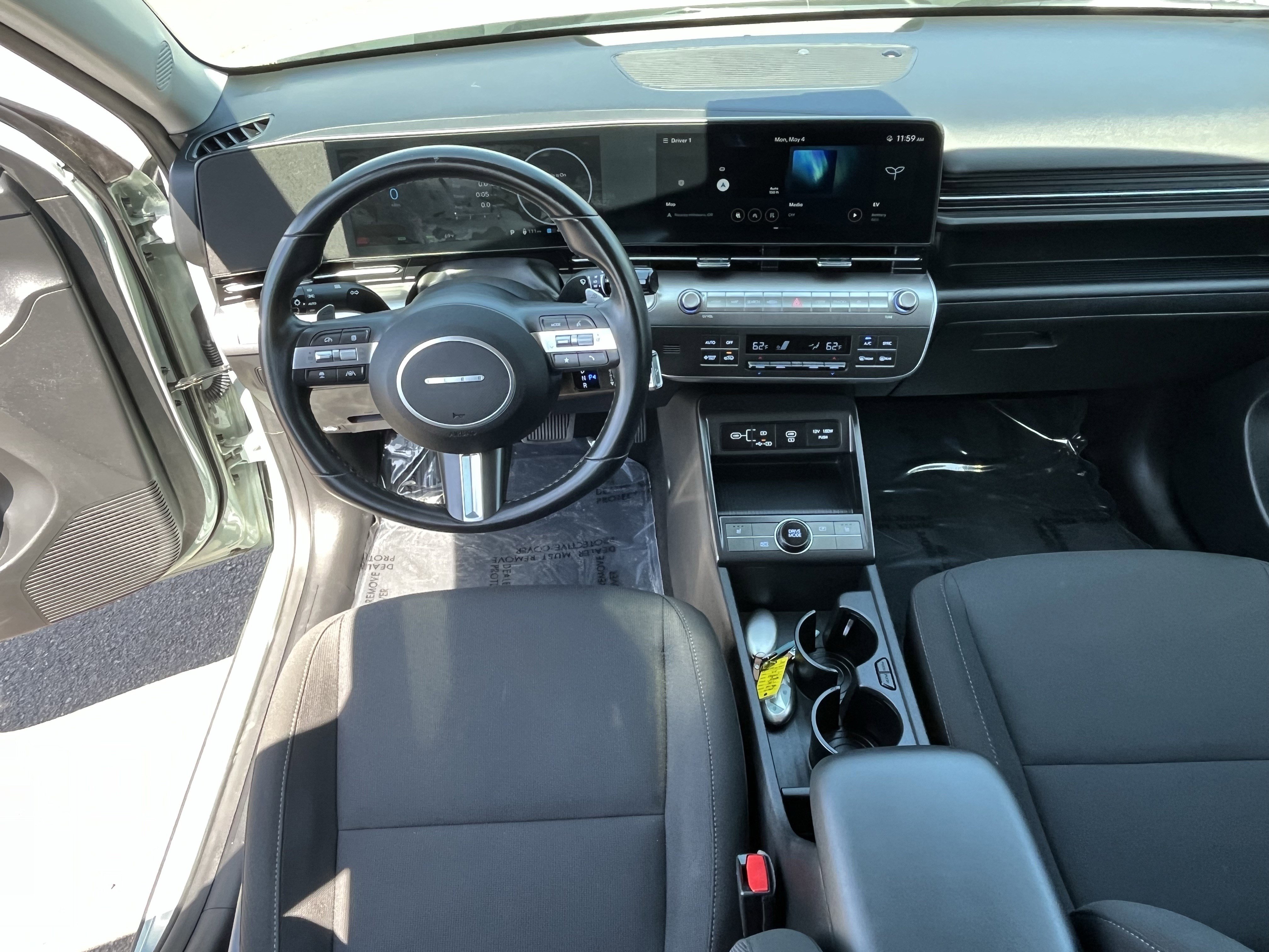 Certified 2024 Hyundai Kona SEL FWD image 11