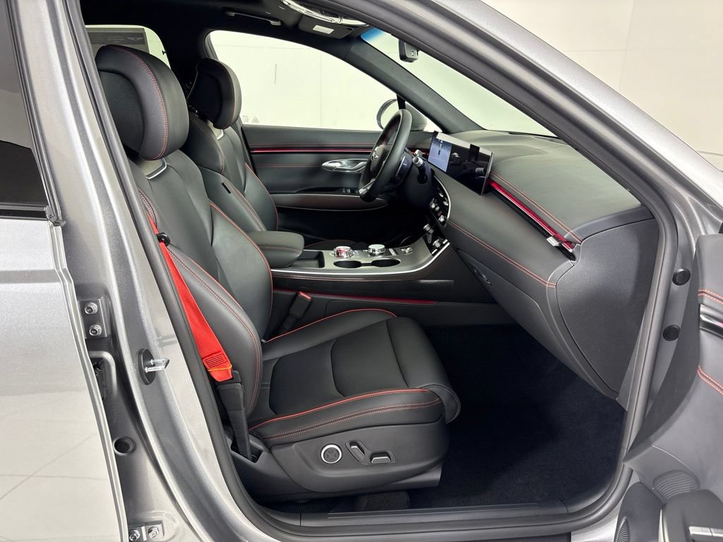 New 2027 Genesis GV70 2.5T Sport Prestige w/ Tow Package AWD/4WD image 11