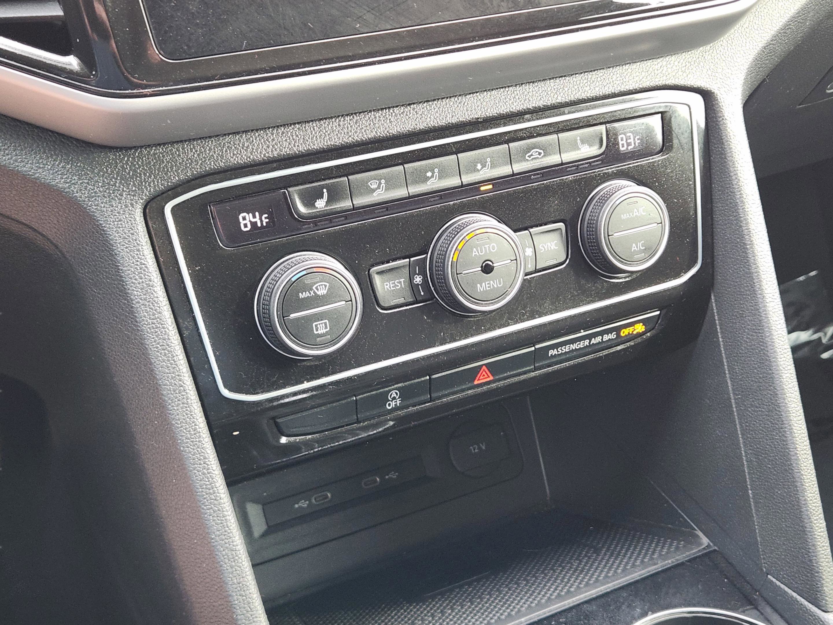 Used 2023 Volkswagen Atlas SEL R-Line image 12