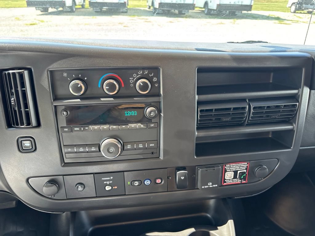 New 2026 GMC Savana 3500 Extended w/ Power Convenience Package RWD image 9