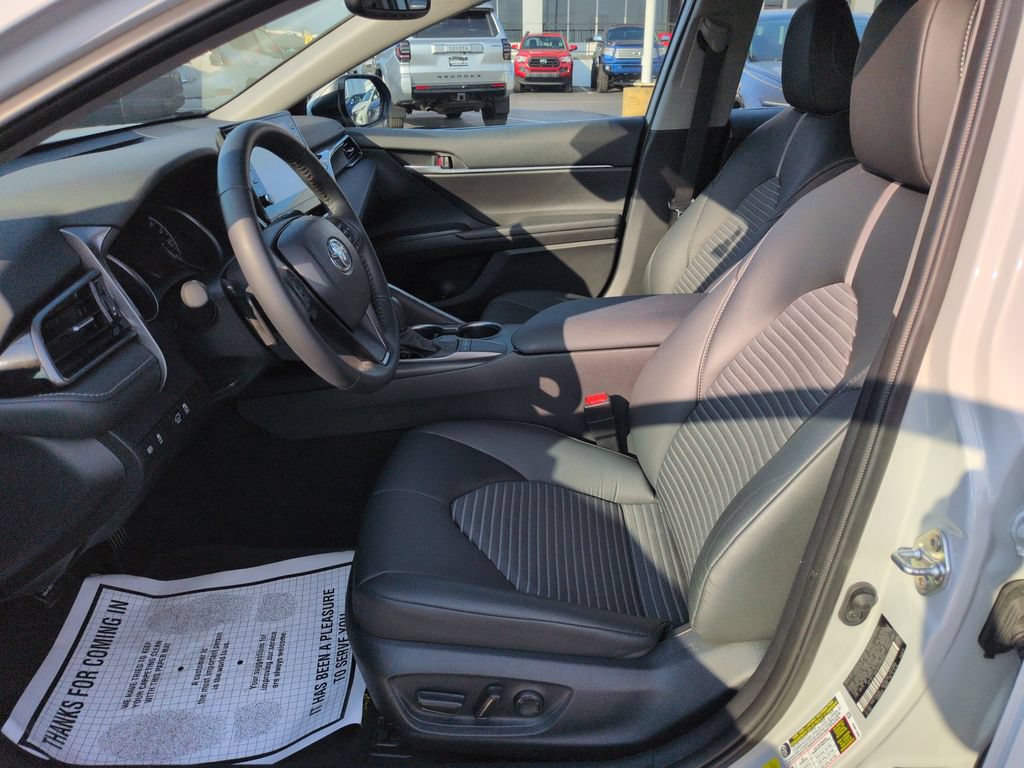 Used 2024 Toyota Camry SE w/ Audio Upgrade Package FWD image 9