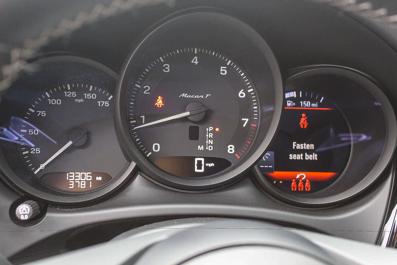 Used 2024 Porsche Macan Turbo AWD/4WD image 21
