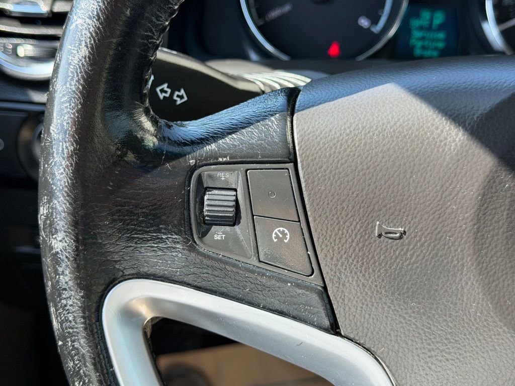 Used 2014 Chevrolet Captiva Sport LTZ image 14