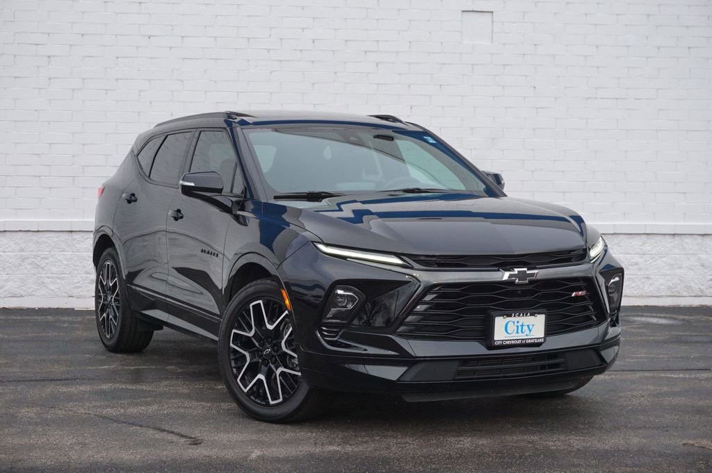 Used 2024 Chevrolet Blazer RS w/ Driver Confidence II Package FWD image 2