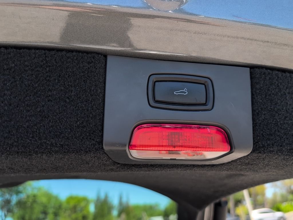 Used 2016 Porsche Cayenne image 13