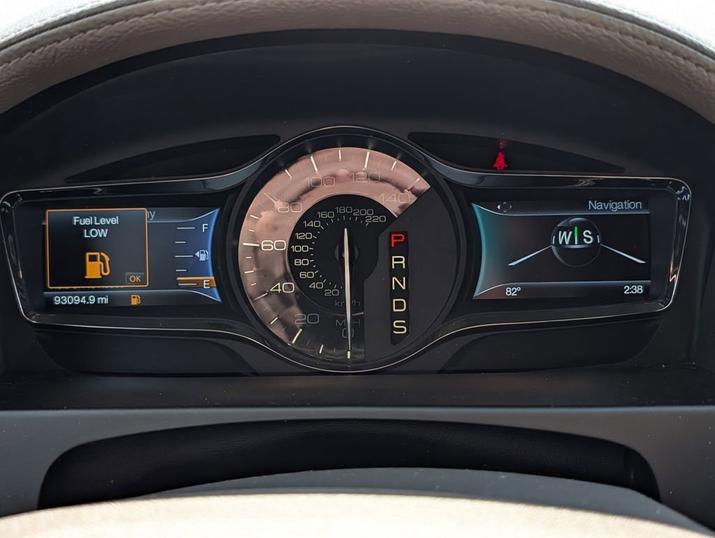 Used 2014 Lincoln MKX AWD w/ Equipment Group 102A image 39