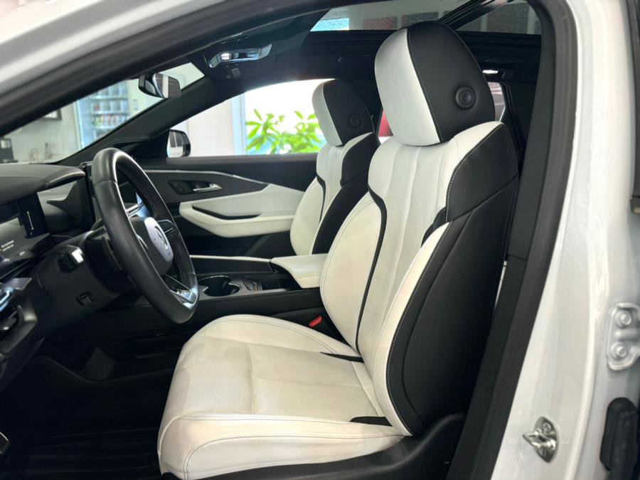 Used 2024 Acura ZDX A-Spec image 14