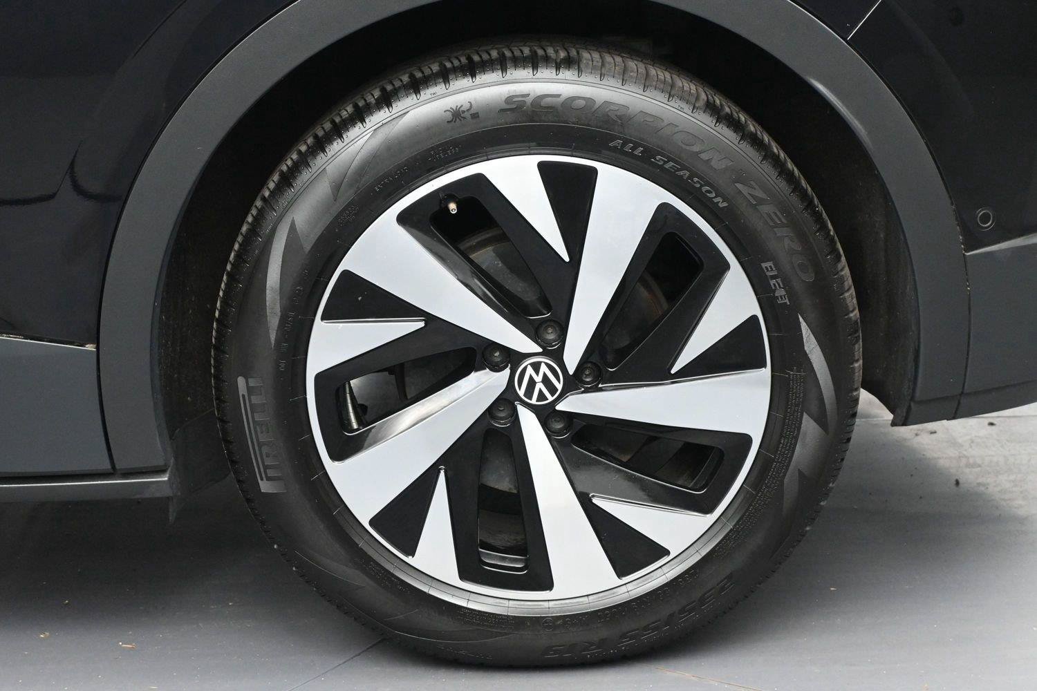Certified 2024 Volkswagen ID.4 2WD image 14