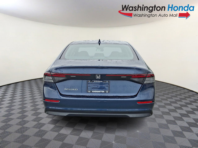 Certified 2023 Honda Accord EX image 5