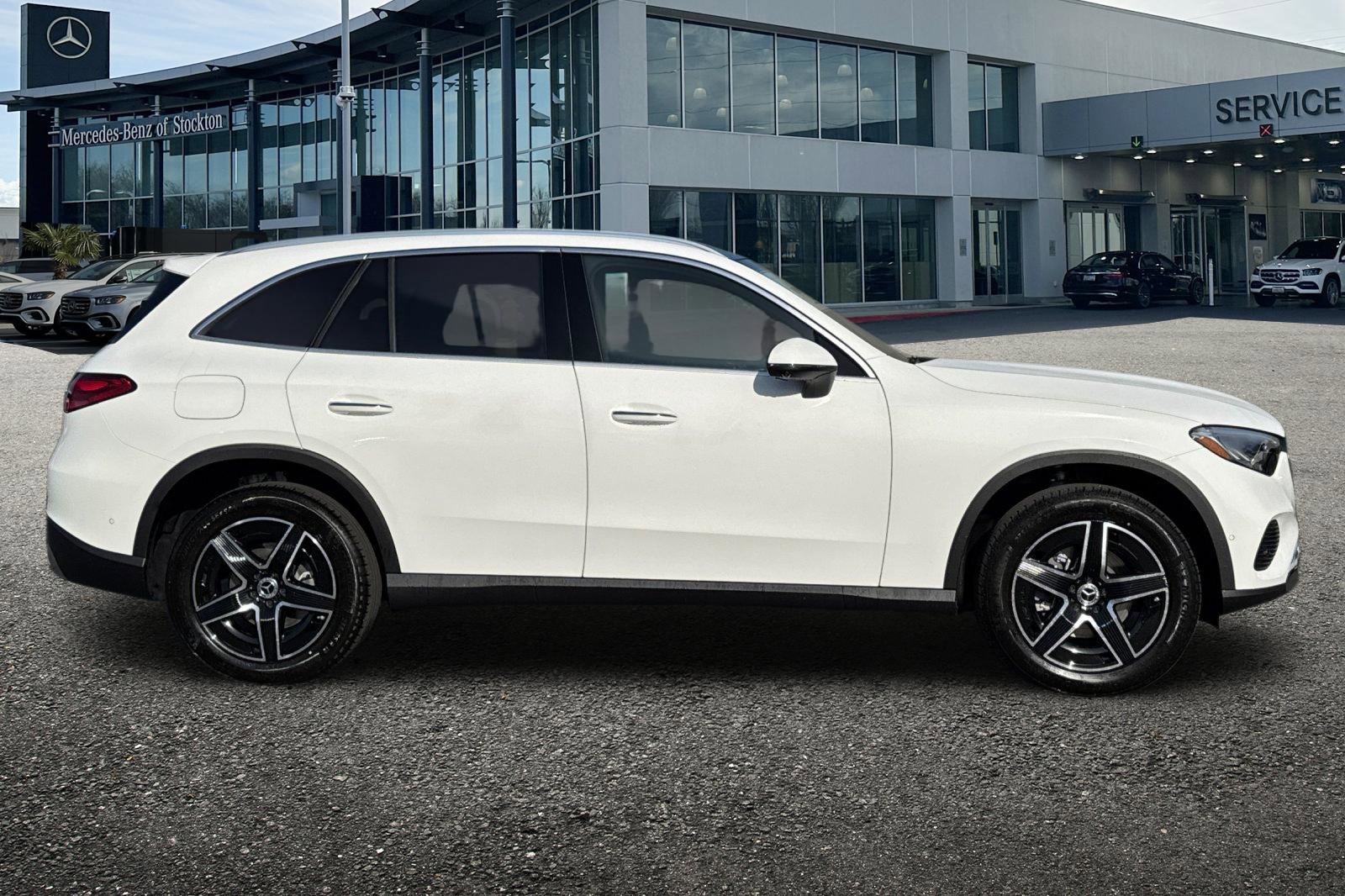 New 2026 Mercedes-Benz GLC 300 4MATIC video 3