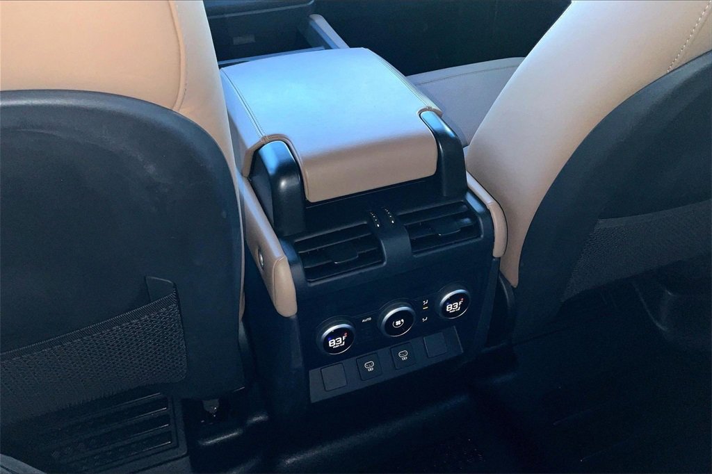 Certified 2025 Land Rover Defender 110 X-Dynamic SE image 25