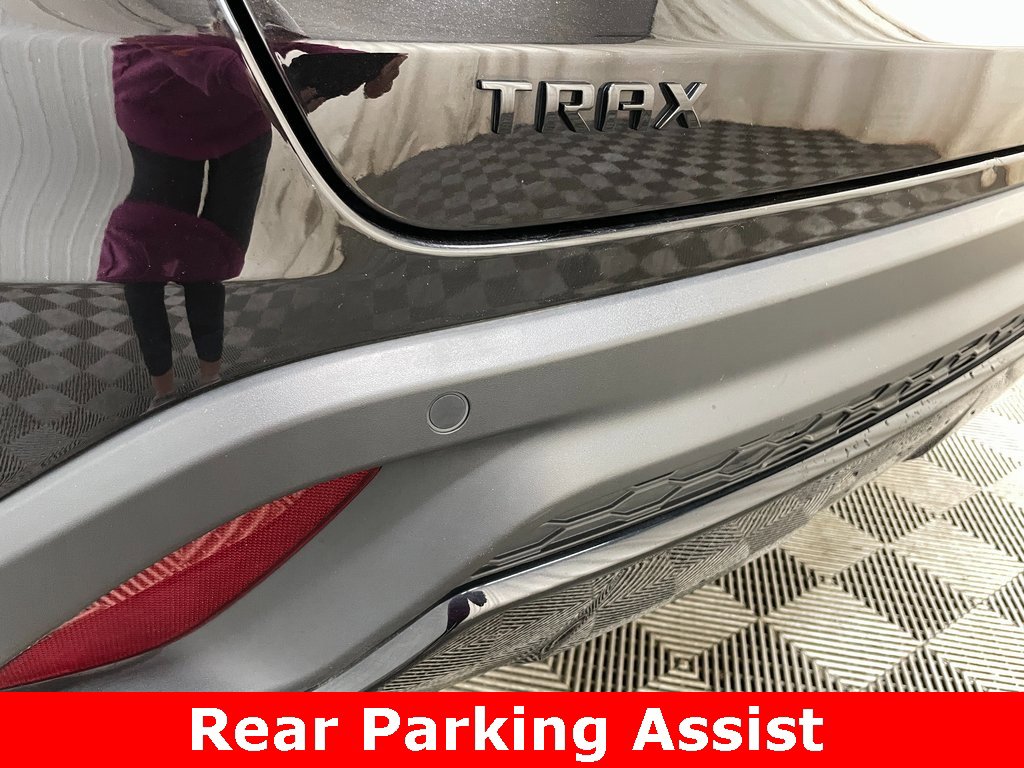Certified 2025 Chevrolet Trax RS w/ Driver Confidence Package image 11