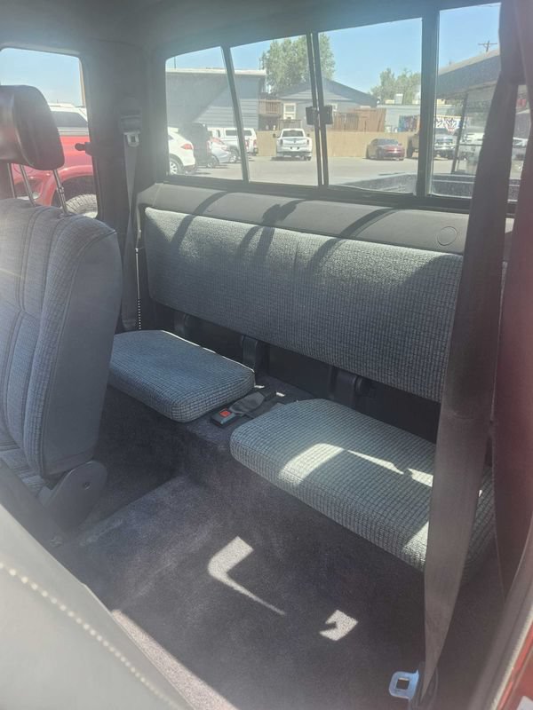 Used 1990 Toyota Pickup Deluxe AWD/4WD image 16