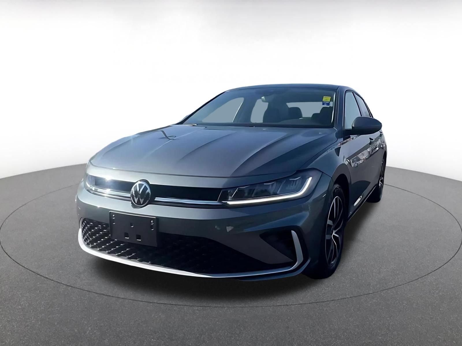 Used 2025 Volkswagen Jetta SE FWD image 7